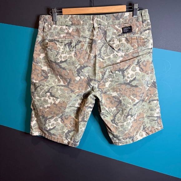 Stussy Green and Brown Cargo Shorts - Picture 5 of 11